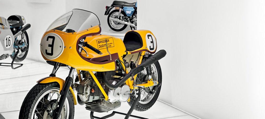 Ducati 750 Supersport Desmo