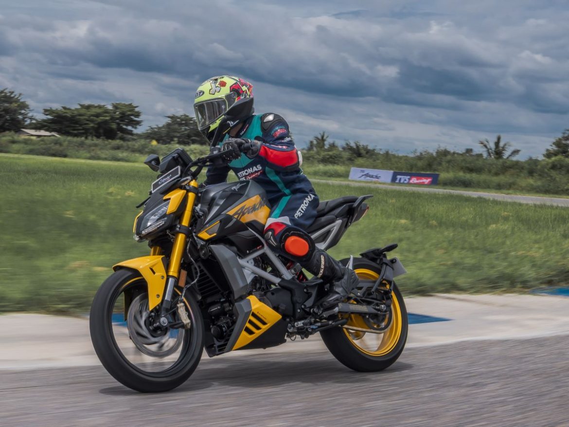 TVS Apache RTR 310 first ride review • WionDrive